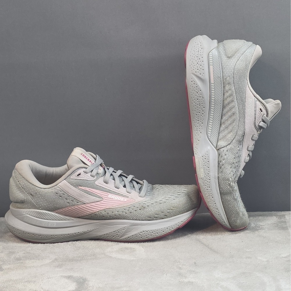 Brooks Adrenaline GTS 24 Womens Size 7.5 D (Wide) Gray 1204261D019 Athletic...
